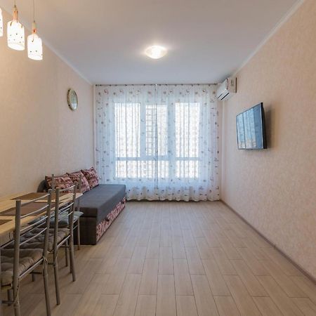 Уютная Квартира В Жк Острова Kryzhanivka Exterior photo